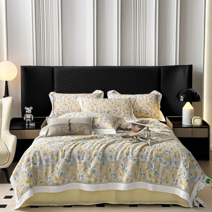 91家纺网 家纺一手货源 找家纺 （总）娇逸家居 2025新款50支莱赛尔银萃天丝镂空花边印花夏被夏凉被