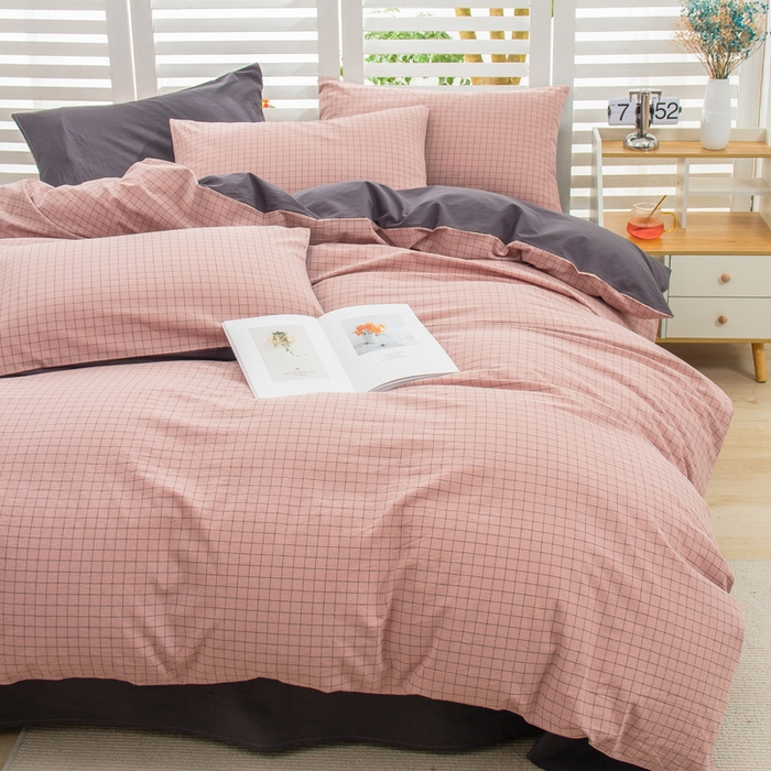 91家纺网 家纺一手货源 找家纺 柠萌家居 2024新款无印风A类全棉色织水洗棉四件套 丁香粉格