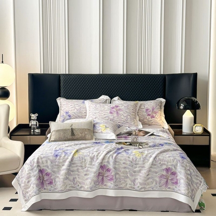 91家纺网 家纺一手货源 找家纺 （总）娇逸家居 2025新款50支莱赛尔银萃天丝镂空花边印花夏被夏凉被