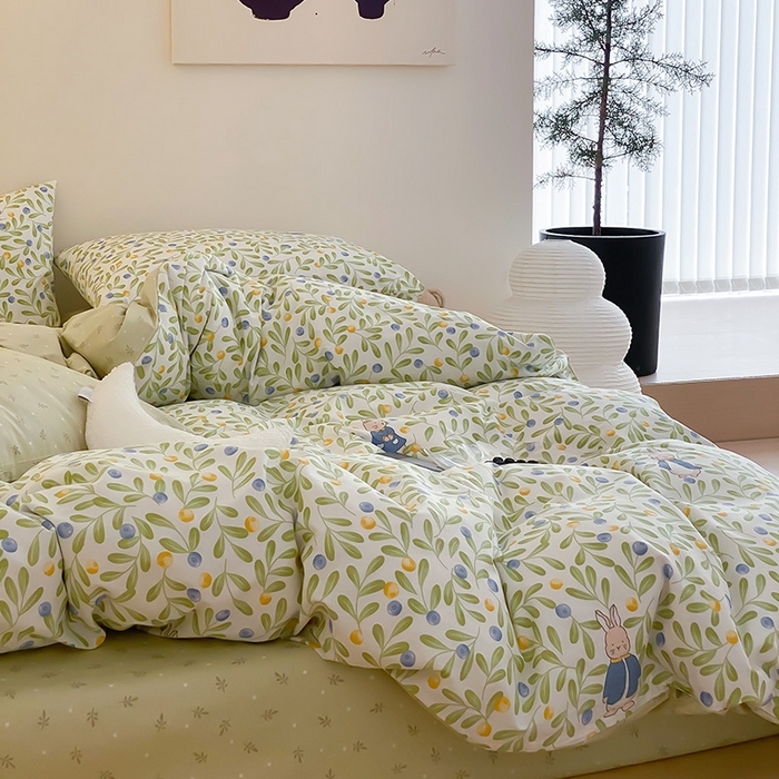 91家纺网 家纺一手货源 找家纺 宜家坊 2024新款全棉喷气13070小清新印花四件套-拍摄一 失眠少女