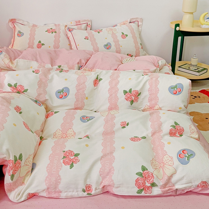 91家纺网 家纺一手货源 找家纺 乐童家纺 2024新款直播爆款13070纯棉印花吊边款一字绣四件套 玫瑰河畔