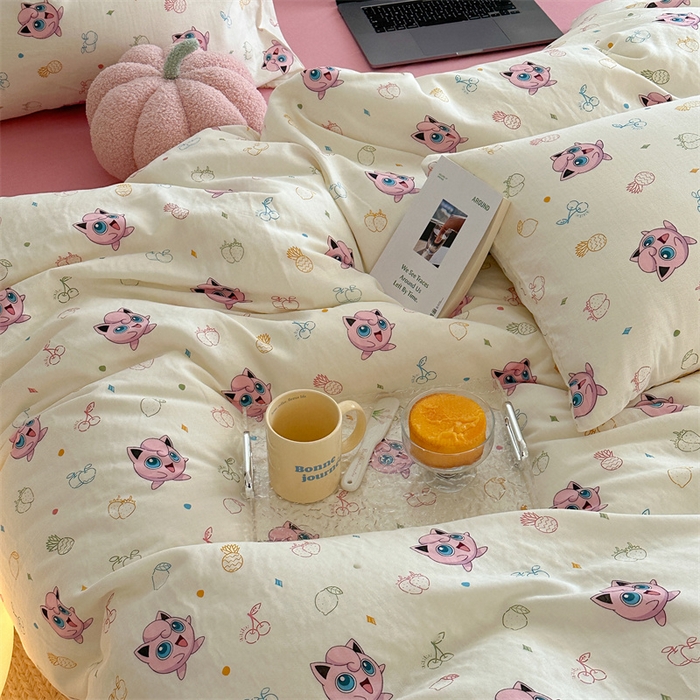 91家纺网 家纺一手货源 找家纺 时年 2024新款全棉双层纱四件套-宝可梦系列 小胖丁