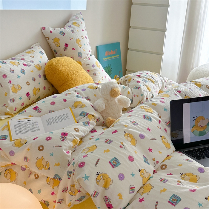 91家纺网 家纺一手货源 找家纺 时年 2024新款全棉双层纱四件套-宝可梦系列 可达鸭呀