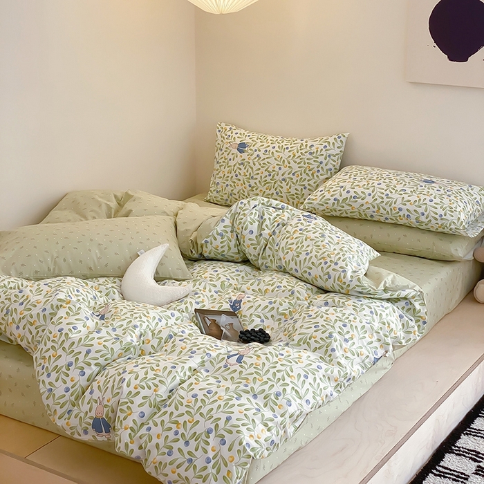 91家纺网 家纺一手货源 找家纺 宜家坊 2024新款全棉喷气13070小清新印花四件套-拍摄一 失眠少女