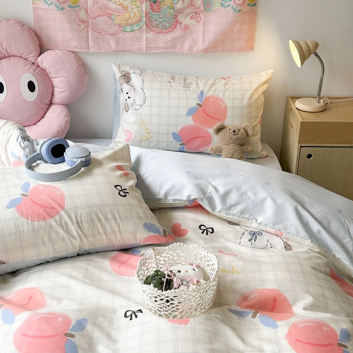 91家纺网 家纺一手货源 找家纺 昔可家纺 2024新款全棉卡通印花系列四件套 格子蜜桃