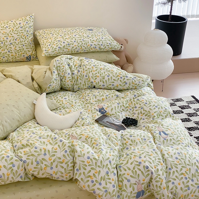 91家纺网 家纺一手货源 找家纺 宜家坊 2024新款全棉喷气13070小清新印花四件套-拍摄一 失眠少女