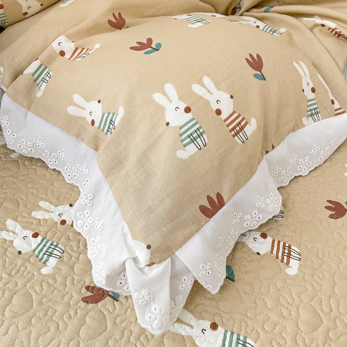 91家纺网 家纺一手货源 找家纺 羽爱家纺 2024新款A类双层纱棉花芯床盖套件 乖乖兔