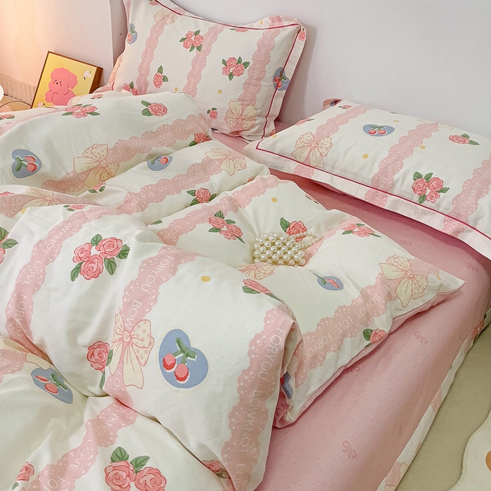 91家纺网 家纺一手货源 找家纺 乐童家纺 2024新款直播爆款13070纯棉印花吊边款一字绣四件套 玫瑰河畔