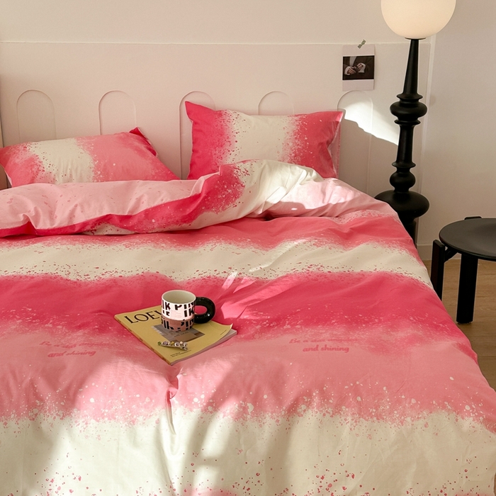 91家纺网 家纺一手货源 找家纺 昔可家纺 2024新款全棉印花星河渐变系列四件套 粉星河