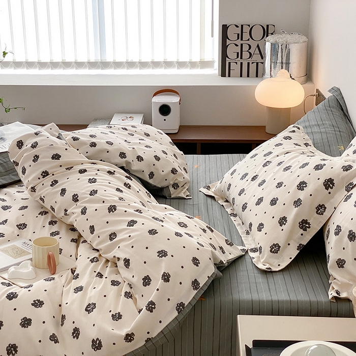 91家纺网 家纺一手货源 找家纺 宜家坊 2024新款全棉喷气13070小清新印花四件套-拍摄一 黑白恋曲