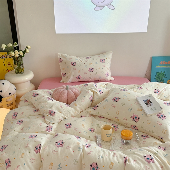 91家纺网 家纺一手货源 找家纺 时年 2024新款全棉双层纱四件套-宝可梦系列 小胖丁