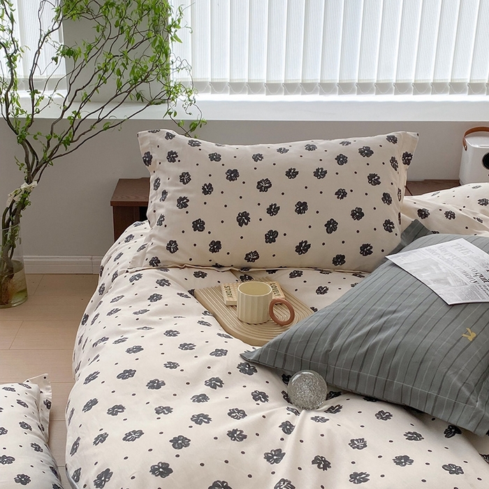 91家纺网 家纺一手货源 找家纺 宜家坊 2024新款全棉喷气13070小清新印花四件套-拍摄一 黑白恋曲