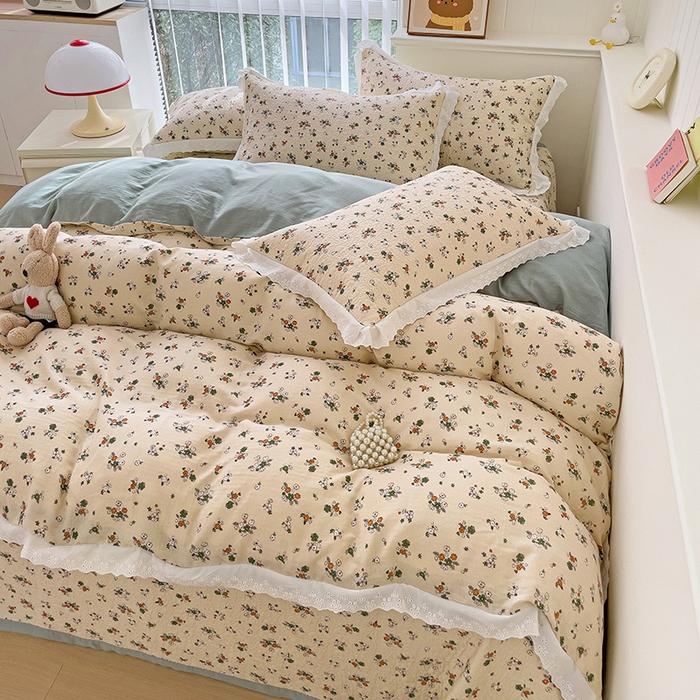 91家纺网 家纺一手货源 找家纺 羽爱家纺 2024新款A类双层纱棉花芯床盖套件 小花朵