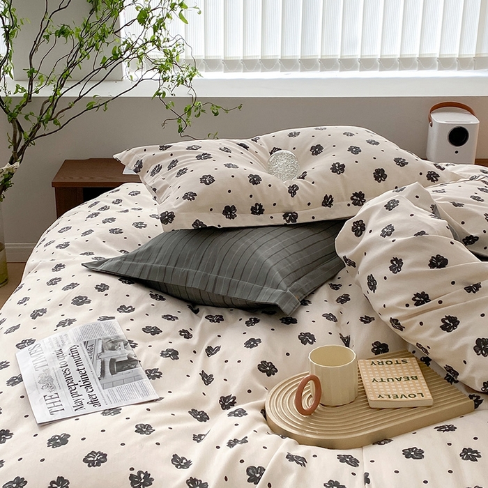 91家纺网 家纺一手货源 找家纺 宜家坊 2024新款全棉喷气13070小清新印花四件套-拍摄一 黑白恋曲