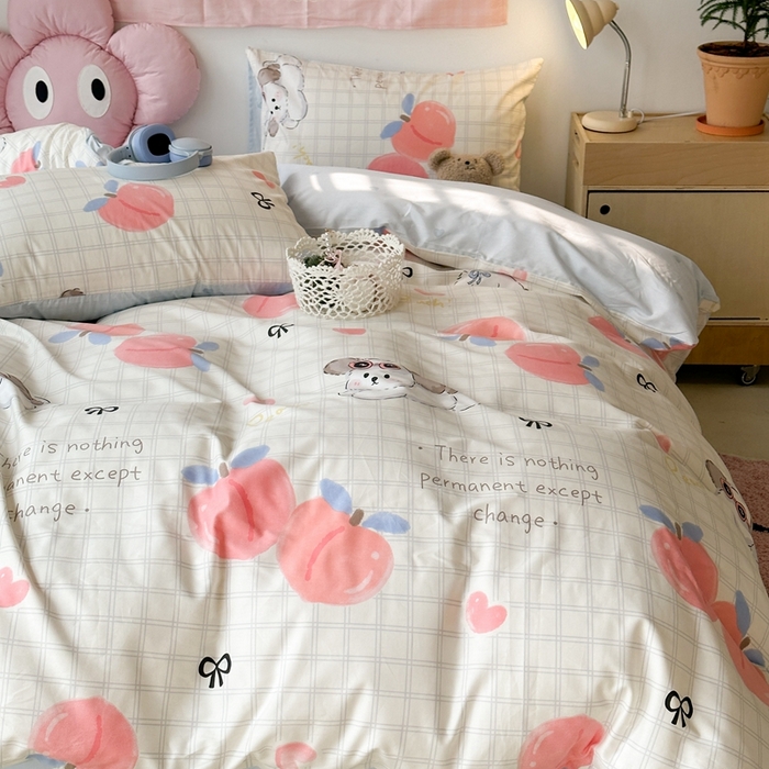 91家纺网 家纺一手货源 找家纺 昔可家纺 2024新款全棉卡通印花系列四件套 格子蜜桃