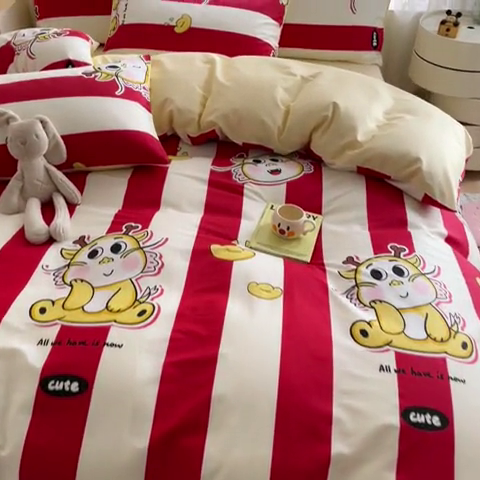 91家纺网 家纺一手货源 找家纺 麦伦家居 2024春夏新品ins小清新卡通全棉四件套 潮流龙宝