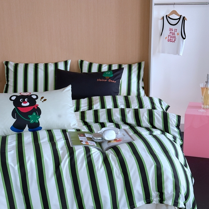 91家纺网 家纺一手货源 找家纺 圆岛家纺 2024新款春夏40支趣味全棉数码印花四件套 惊叹熊