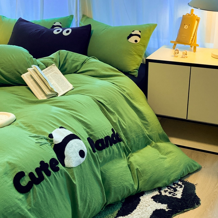 91家纺网 家纺一手货源 找家纺 葡萄家 2024新款超柔水洗棉毛巾绣四件套 毛巾绣水洗棉-贪吃熊猫