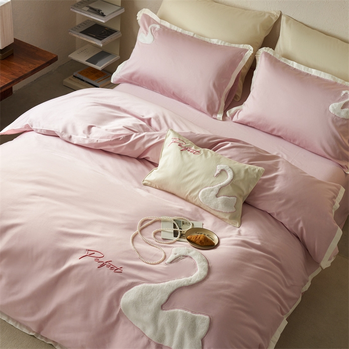 91家纺网 家纺一手货源 找家纺 （总）云胡 2024新款50s双股新疆长绒棉刺绣四件套 -你好大鹅