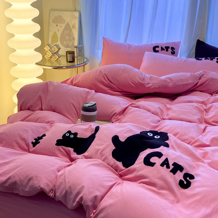 91家纺网 家纺一手货源 找家纺 葡萄家 2024新款超柔水洗棉毛巾绣四件套 毛巾绣水洗棉-躲猫猫