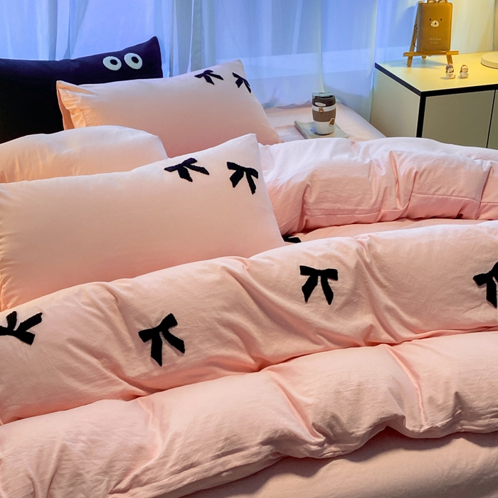 91家纺网 家纺一手货源 找家纺 葡萄家 2024新款超柔水洗棉毛巾绣四件套 毛巾绣水洗棉-蝴蝶结粉