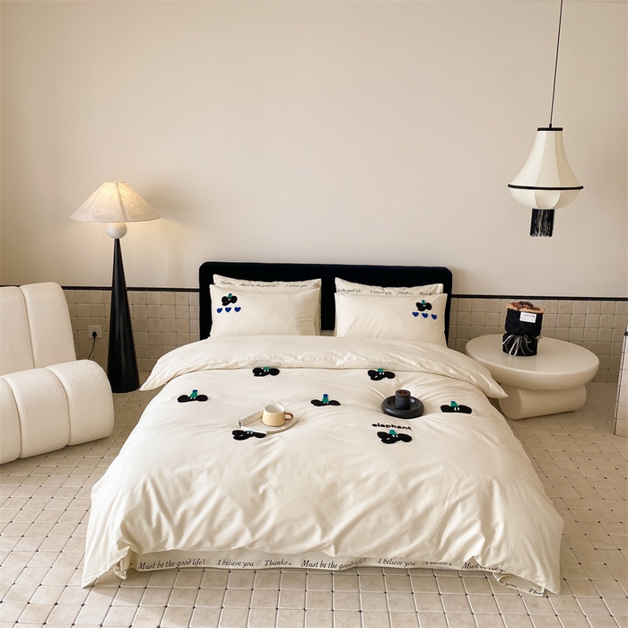 91家纺网 家纺一手货源 找家纺 荣轩家居 2024新款亲肤舒适全棉精梳棉卡通系列四件套 幸运小象