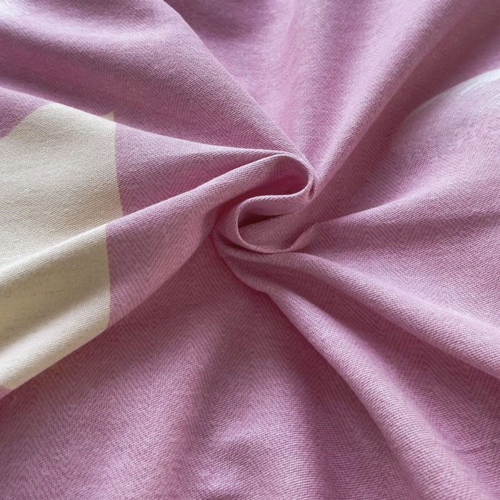 91家纺网 家纺一手货源 找家纺 江南春 2024新款春夏全棉加厚磨毛床单 俏丽羽毛-粉