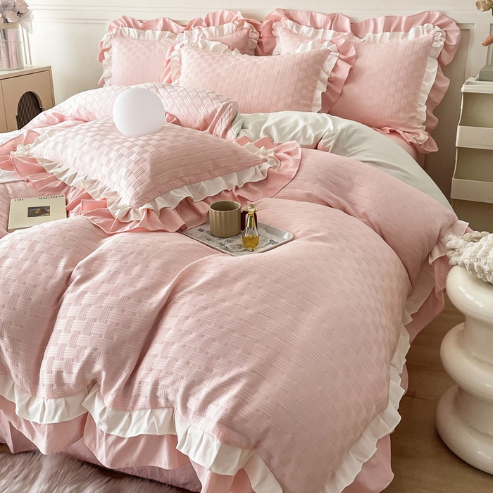 91家纺网 家纺一手货源 找家纺 布可家纺 2025新款泡泡纱水洗双层边四件套-欢乐颂系列 欢乐颂-粉