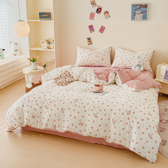 91家纺网 家纺一手货源 找家纺 木楌  2025新款全棉A类皱皱纱印花四件套 花与兔