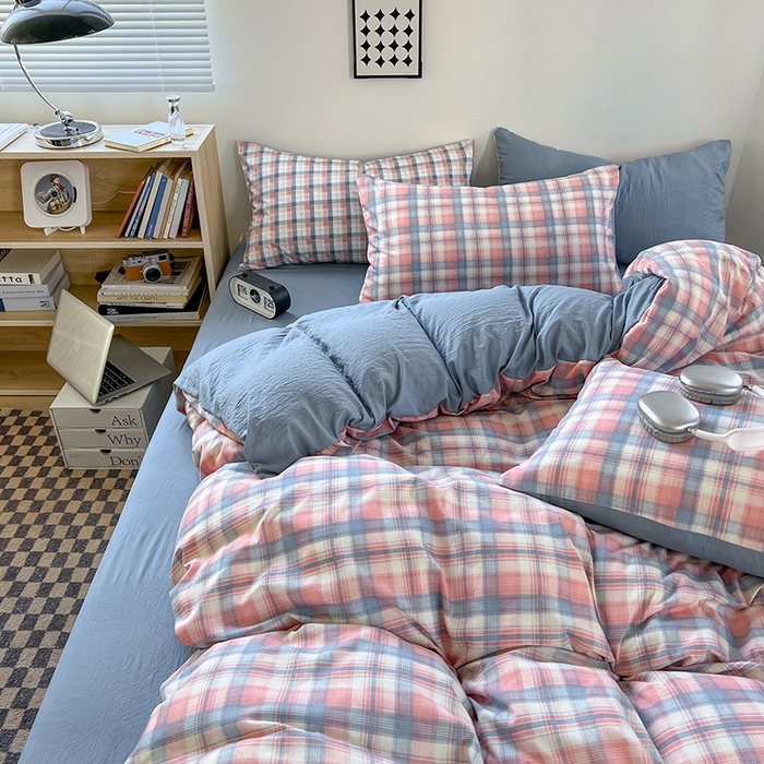 91家纺网 家纺一手货源 找家纺 贝拉梦家纺 2024新款日式简约款格子系水洗棉四件套套件系列-四件套 贝拉-粉