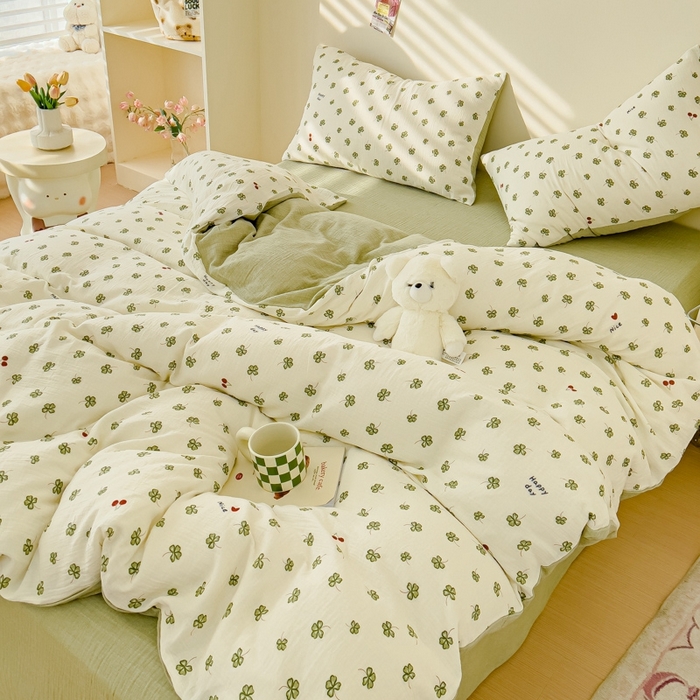 91家纺网 家纺一手货源 找家纺 木楌  2025新款全棉A类皱皱纱印花四件套 幸运草