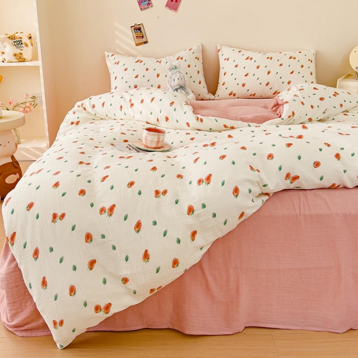 91家纺网 家纺一手货源 找家纺 木楌  2025新款全棉A类皱皱纱印花四件套 清新草莓