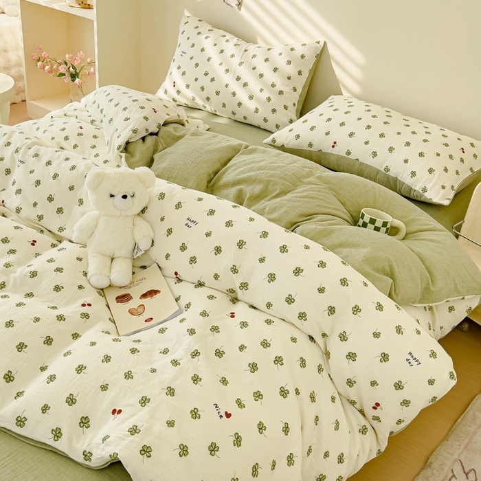 91家纺网 家纺一手货源 找家纺 木楌  2025新款全棉A类皱皱纱印花四件套 幸运草