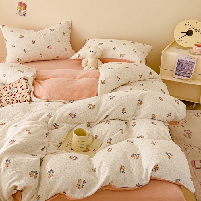 91家纺网 家纺一手货源 找家纺 木楌  2025新款全棉A类皱皱纱印花四件套 初颜