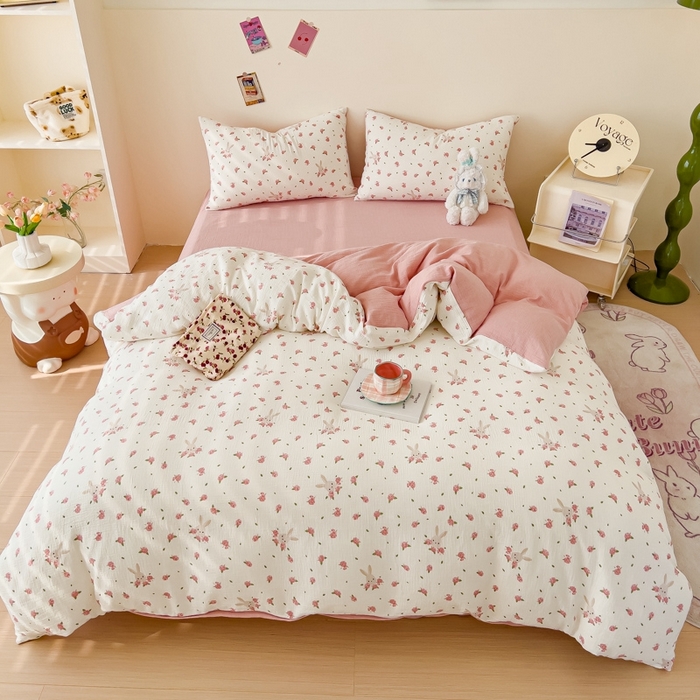 91家纺网 家纺一手货源 找家纺 木楌  2025新款全棉A类皱皱纱印花四件套 花与兔