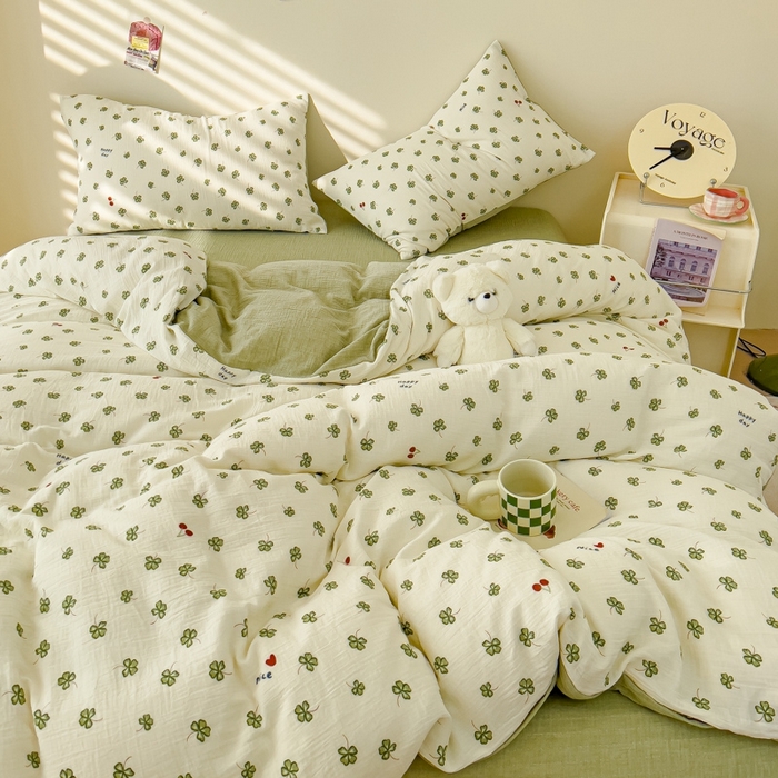 91家纺网 家纺一手货源 找家纺 木楌  2025新款全棉A类皱皱纱印花四件套 幸运草