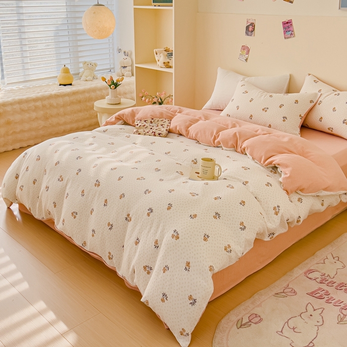 91家纺网 家纺一手货源 找家纺 木楌  2025新款全棉A类皱皱纱印花四件套 初颜