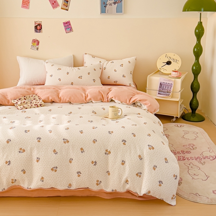 91家纺网 家纺一手货源 找家纺 木楌  2025新款全棉A类皱皱纱印花四件套 初颜