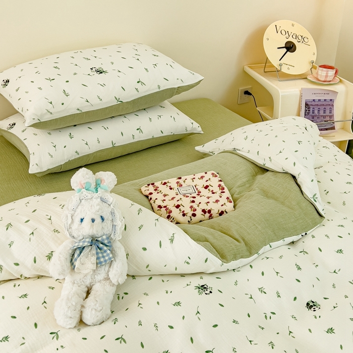 91家纺网 家纺一手货源 找家纺 木楌  2025新款全棉A类皱皱纱印花四件套 小熊猫