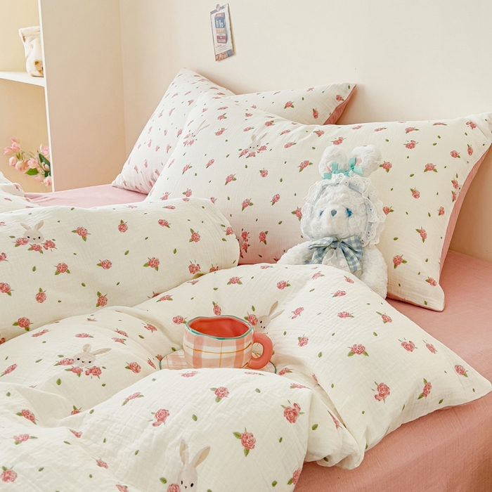 91家纺网 家纺一手货源 找家纺 木楌  2025新款全棉A类皱皱纱印花四件套 花与兔