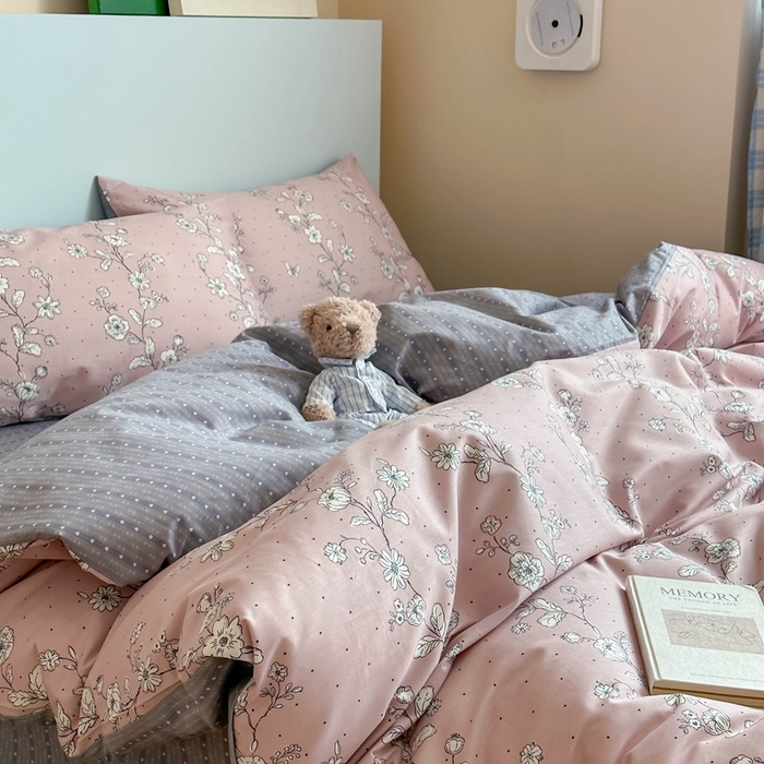 91家纺网 家纺一手货源 找家纺 时年 2024新款全棉数码大版趣味系列四件套 花满溢-紫（枕套为非大版）