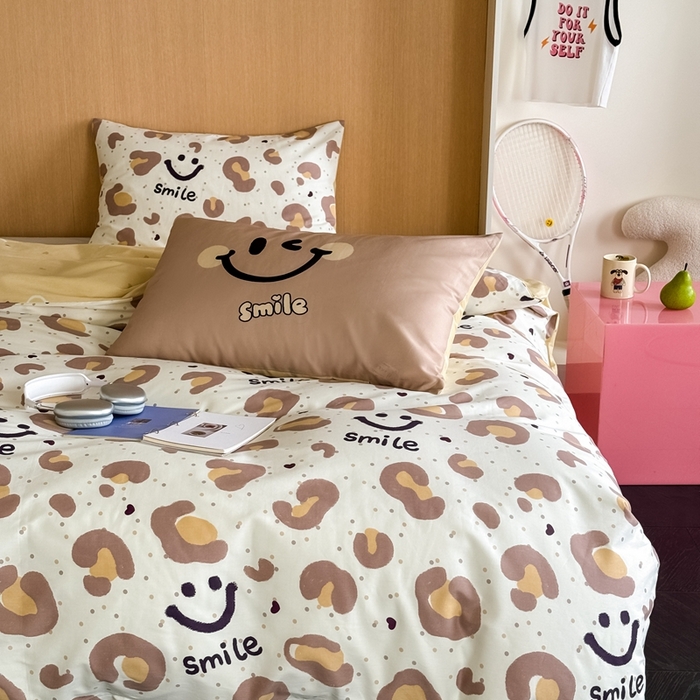 91家纺网 家纺一手货源 找家纺 时年 2024新款全棉数码大版趣味系列四件套 豹纹笑脸