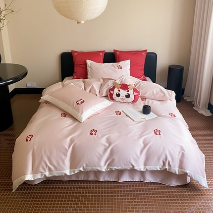 91家纺网 家纺一手货源 找家纺 曼布缇 2025春夏新品100s长绒棉绣花四件套-万事兴龙 万事兴龙-粉