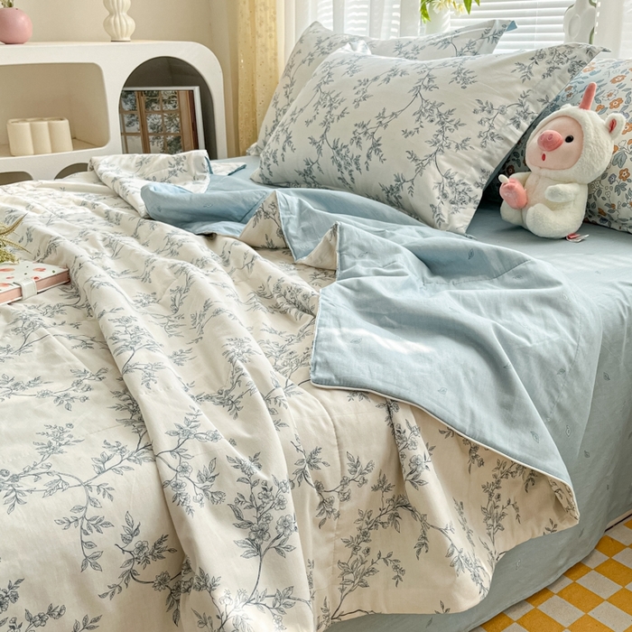 91家纺网 家纺一手货源 找家纺 帕拉美拉 2025新款全棉夏被羽丝棉款夏被四件套 满庭-米-羽丝棉