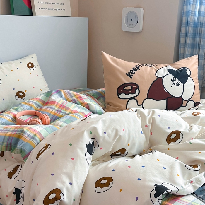 91家纺网 家纺一手货源 找家纺 时年 2024新款全棉数码大版趣味系列四件套 甜圈狗