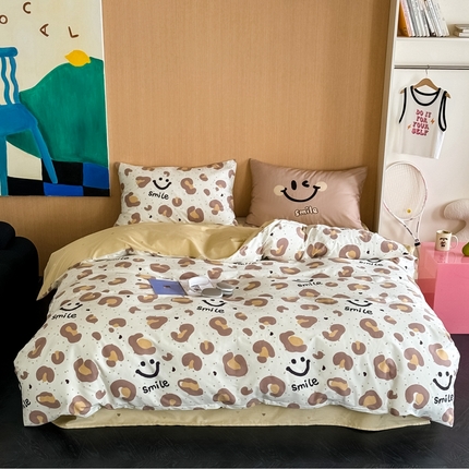 91家纺网 家纺一手货源 找家纺 时年 2024新款全棉数码大版趣味系列四件套 豹纹笑脸