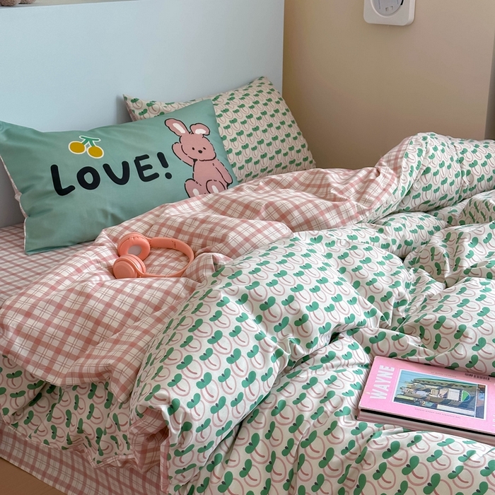 91家纺网 家纺一手货源 找家纺 时年 2024新款全棉数码大版趣味系列四件套 可爱芽