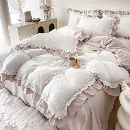 91家纺网 家纺一手货源 找家纺 布可家纺 2025新款泡泡纱水洗双层边四件套-欢乐颂系列 欢乐颂-奶茶