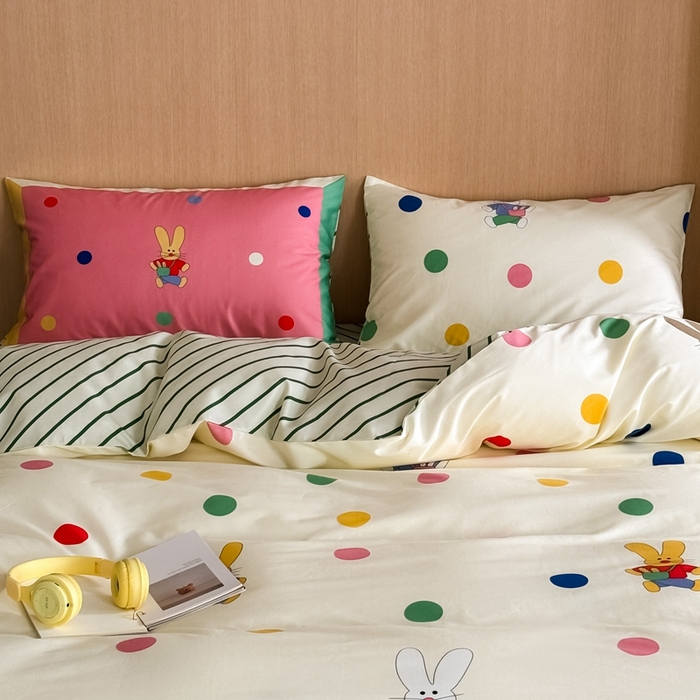 91家纺网 家纺一手货源 找家纺 时年 2024新款全棉数码大版趣味系列四件套 波点兔