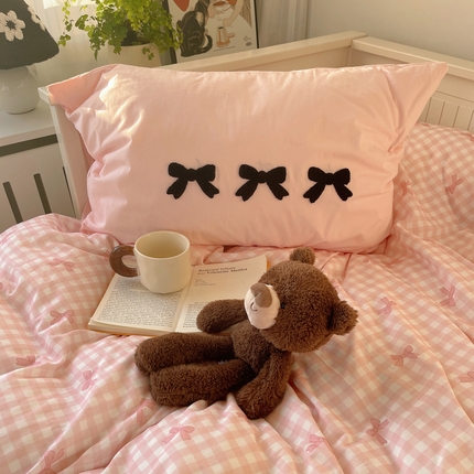 91家纺网 家纺一手货源 找家纺 （总）桃子家居 2024新款A类纯棉水洗棉毛巾绣蝴蝶结少女系列单枕套